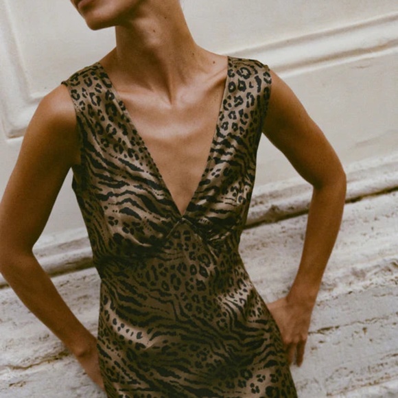 CIAO LUCIA | KRISTA LEOPARD MAXI SILK DRESS - Picture 1 of 4